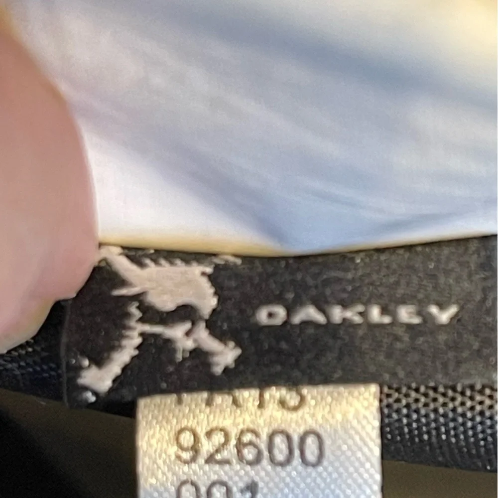 Oakley Streetman pack 2.0 black with gray trim
